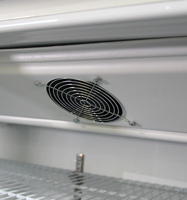Тип дисплея двойных стеклянных дверей экономический refrigerate и сохраняет шкаф пива свежести на напитки 9