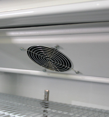 Тип дисплея двойных стеклянных дверей экономический refrigerate и сохраняет шкаф пива свежести на напитки 9